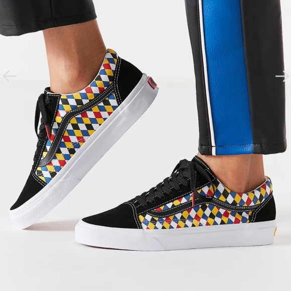 VANS x UO | Old Skool playing card lace-up sneakers - Picture 10 of 10